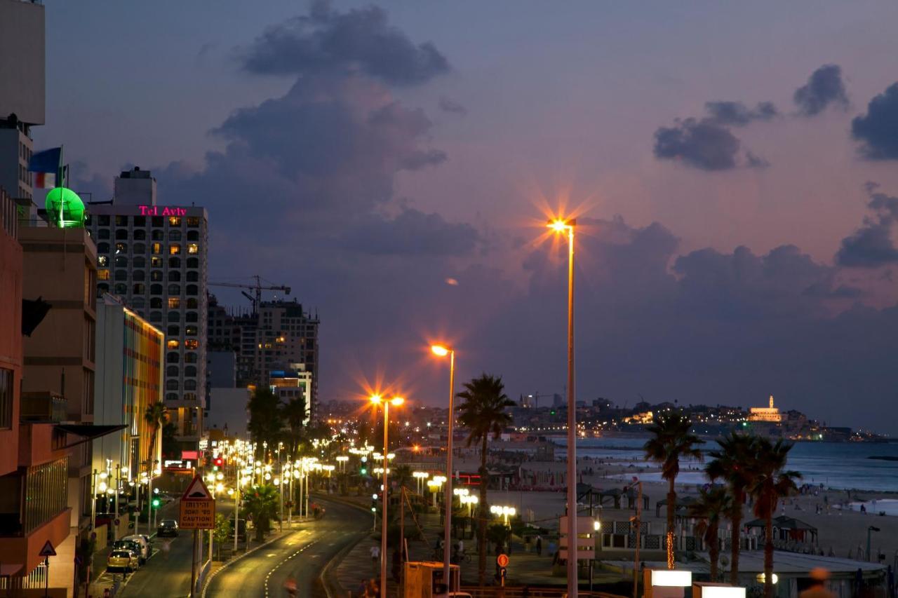 M Sea Suites - By The Beach Tel Aviv Exterior foto